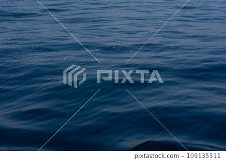 海洋葬禮海光漣漪海面波浪 109135511