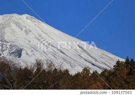富士山雪妝 富士山雪妝 109137563
