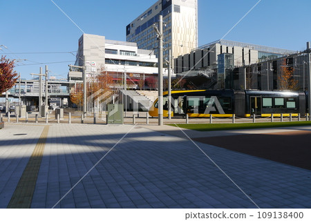 Smart yellow and black car body, Utsunomiya's new transportation system, Utsunomiya Light Rail 109138400