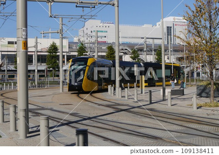 智慧黃黑車身,宇都宮新交通系統宇都宮輕軌 智慧黃黑車身,宇都宮新交通系統宇都宮輕軌 109138411