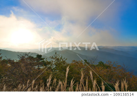 [Wakayama Prefecture] View from Mt. Gomadan in October 109138514