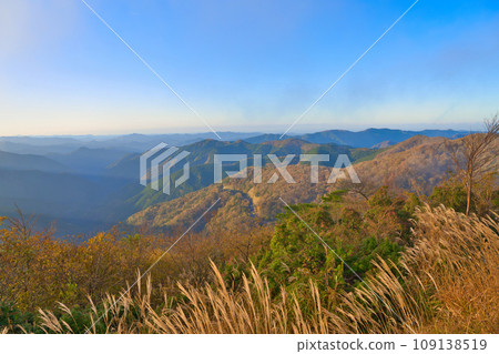 [Wakayama Prefecture] View from Mt. Gomadan in October 109138519