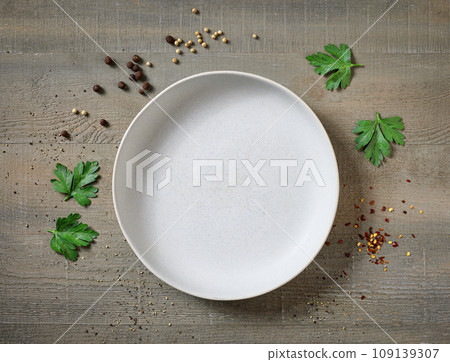 empty light bowl 109139307