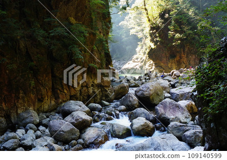Osugidani Shishibuchi (Mie Prefecture) 109140599
