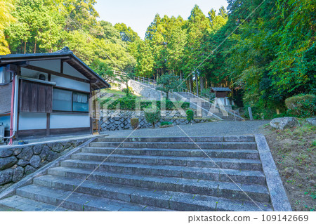 奈良縣櫻井市第34代天皇守坂內陵 109142669