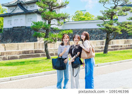 Girls trip Osaka castle sightseeing Girls trip Osaka castle sightseeing 109146396