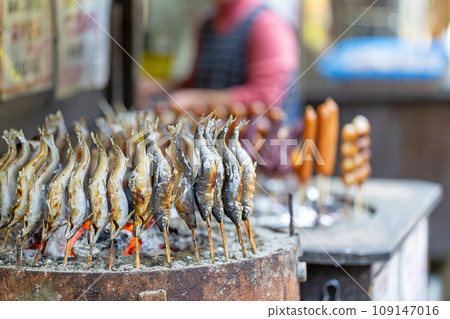 [Iya specialty] Grilled sweetfish with salt [Tokushima] 109147016