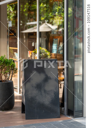 billboard, advertise, advertisement 109147516