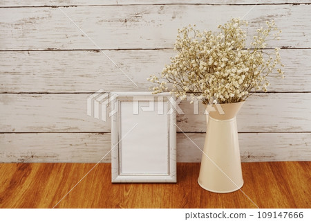 space copy background with dried flowers bouquet home decoration 109147666