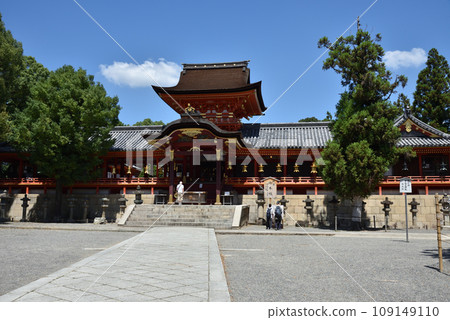 Iwashimizu Hachimangu Shrine Headquarters [National Treasure] 109149110