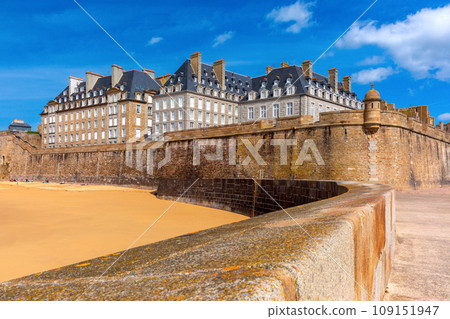 Medieval fortress Saint-Malo, Brittany, France Medieval fortress Saint-Malo, Brittany, France 109151947