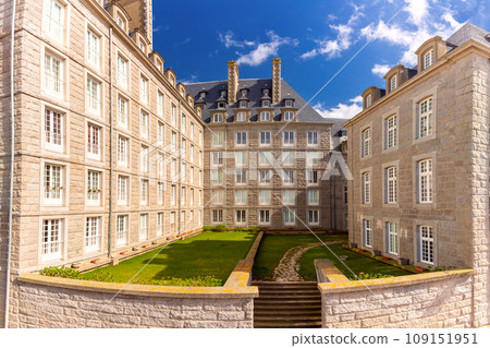Medieval fortress Saint-Malo, Brittany, France Medieval fortress Saint-Malo, Brittany, France 109151951
