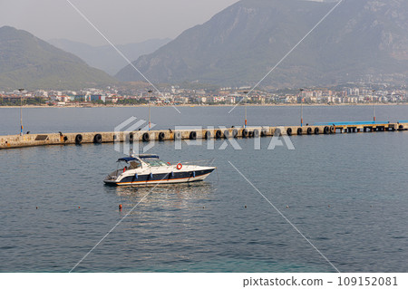 Motor boat parked in Alanya. Motor boat parked in Alanya. 109152081