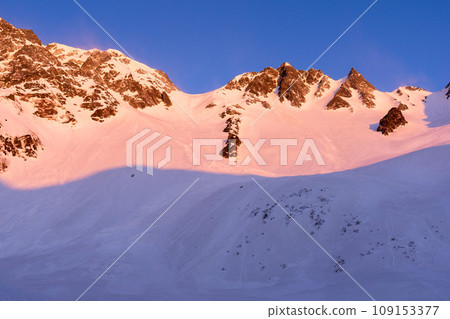 Karasawa Karl in Morgenroth and Mt. Karasawa (Northern Alps) Karasawa Karl in Morgenroth and Mt. Karasawa (Northern Alps) 109153377