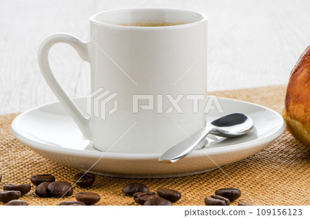 Cup of black coffee 109156123