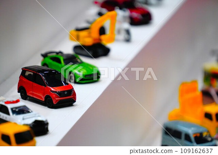 玩具車展示架（日產櫻花） 109162637