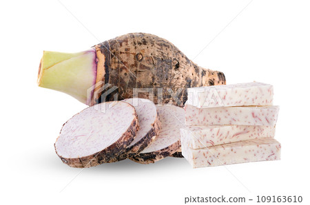 taro root on white background 109163610