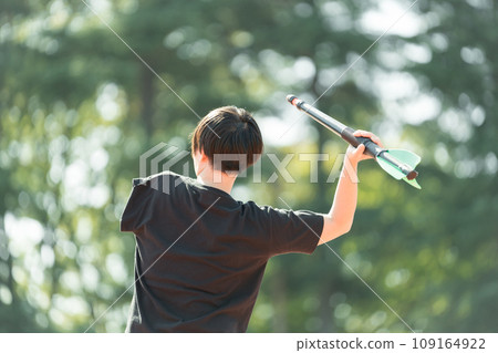 ground, land, female 109164922