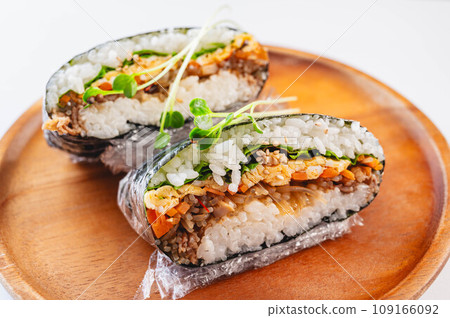 韓國料理 雜菜飯糰 韓國料理 雜菜飯糰 109166092