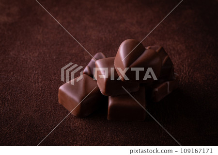 Image of chocolate 109167171
