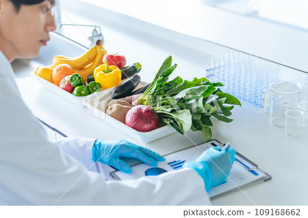 測試蔬菜和水果的研究員/註冊營養師 109168662