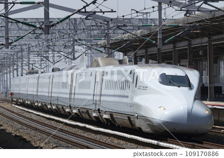 N700 series 8 cars (Nishiakashi Station) 109170886
