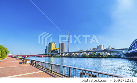 View of Sky Tree, Azumabashi, etc. from Sumida River Terrace [Tokyo, Taito Ward - Sumida Ward] 109171251
