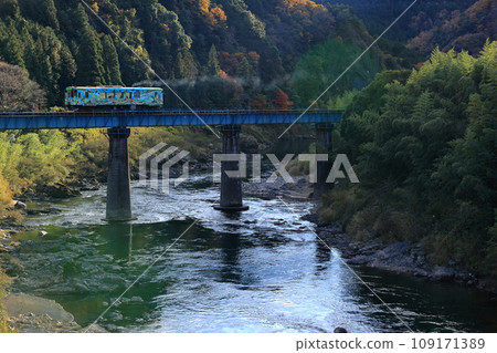 秋季長良川、長良川鐵道 秋季長良川、長良川鐵道 109171389