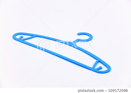 Image of hanger Image of hanger 109172096