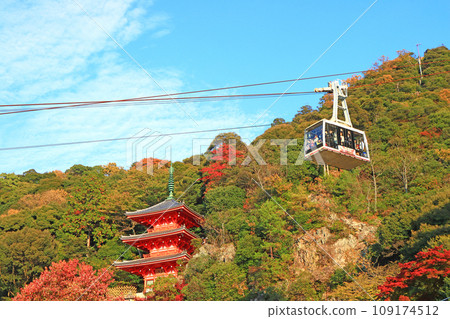 Gifu City, Gifu Prefecture, scenery of Gifu Park three-storied pagoda and Mt. Kinka ropeway Gifu City, Gifu Prefecture, scenery of Gifu Park three-storied pagoda and Mt. Kinka ropeway 109174512
