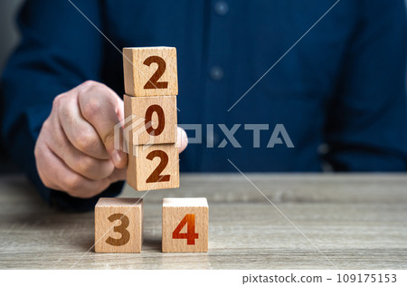 Change of year from 2023 to 2024. A new basis for further growth and development. Embracing new trends, making forecasts, setting plans for coming future. Reflecting on past achievements Change of year from 2023 to 2024. A new basis for further growth and development. Embracing new trends, making forecasts, setting plans for coming future. Reflecting on past achievements 109175153
