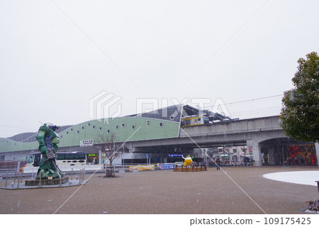 Snowy scenery of Nambu Line Inagi Naganuma Station 109175425