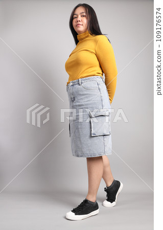 Southeast Asian Woman 109176574