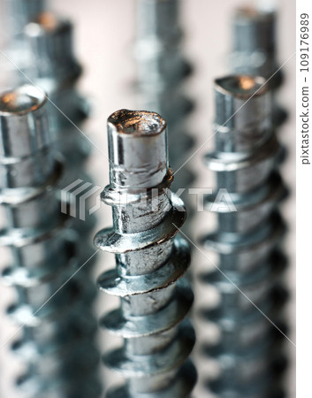 screw on blur background 109176989