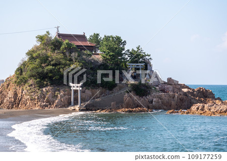 秋天的木乃壽神社和歐巴馬海岸 秋天的木乃壽神社和歐巴馬海岸 109177259