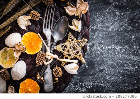 fork and spoon decorations 109177396