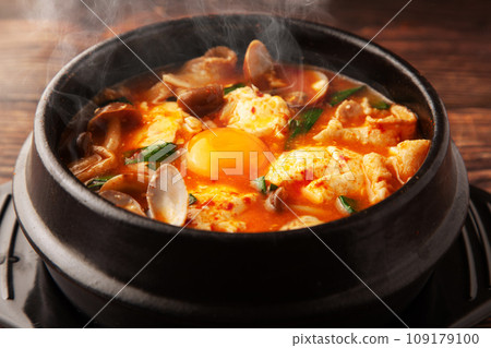 Sundubu soup Sundubu soup 109179100