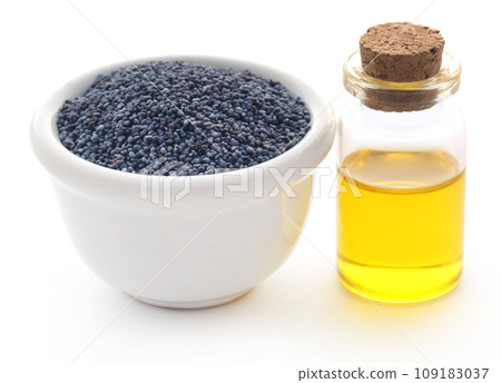 Poppy seeds with essential oil 109183037