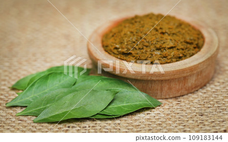 Ayurvedic henna leaves 109183144