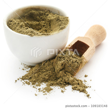 Henna hair dye powder 109183148
