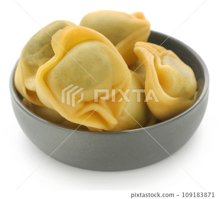 Italian Tortelloni made of spinach 109183871