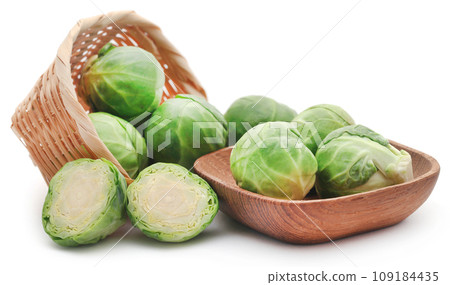 Rosenkohl or Brussels sprout 109184435