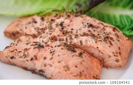 Cooked salmon fish 109184541