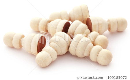 Wooden pawn for chess game Wooden pawn for chess game 109185072