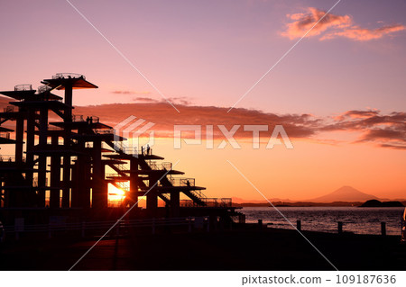 Cape Futtsu and Mt. Fuji at dusk Cape Futtsu and Mt. Fuji at dusk 109187636