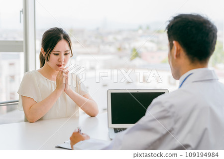 被診斷為疾病的女性患者（疾病、預期壽命、癌症、保險、流產） 109194984