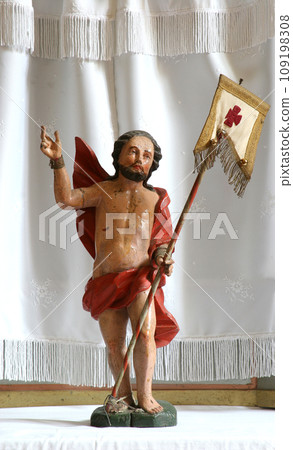 Risen Christ Risen Christ 109198308
