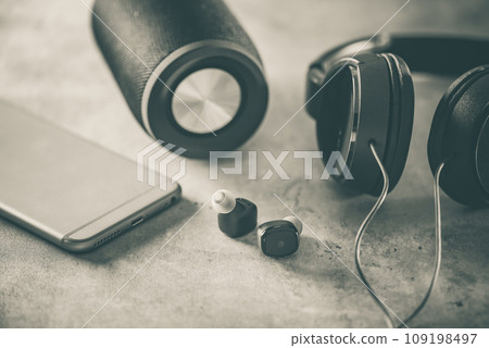 True wireless earbuds True wireless earbuds 109198497