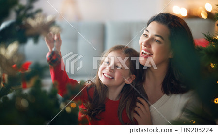 family celebrating Christmas 109203224