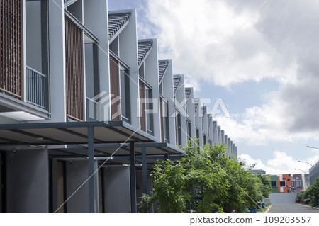 Residential houses in a housing area 109203557